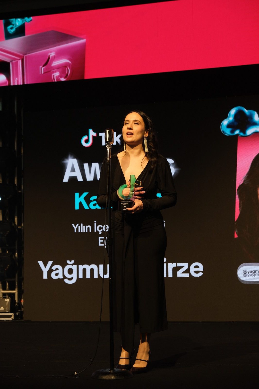 Yağmur Emi̇rze, Ti̇k Tok’un En Başarılı İsmi̇ Oldu
